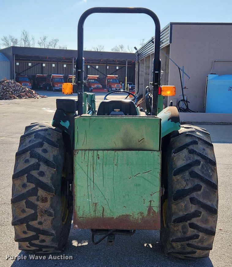 image for item JB9464 1992 John Deere 5300  MFWD tractor
