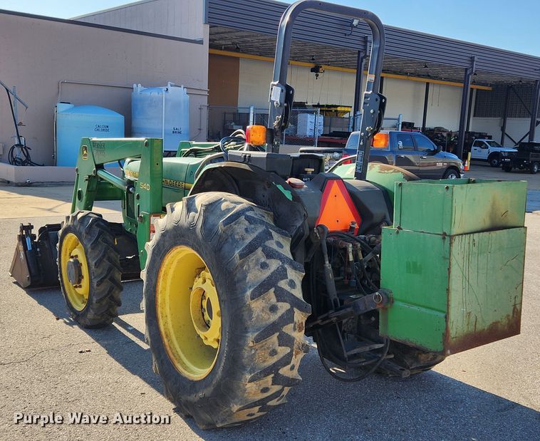 image for item JB9464 1992 John Deere 5300  MFWD tractor