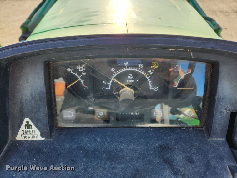 image for item JB9464 1992 John Deere 5300  MFWD tractor