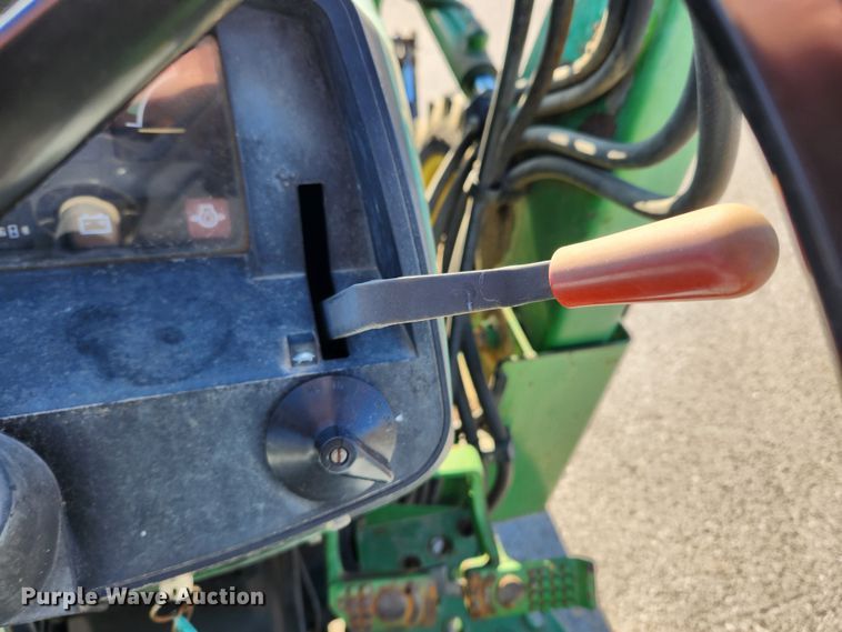 image for item JB9464 1992 John Deere 5300  MFWD tractor