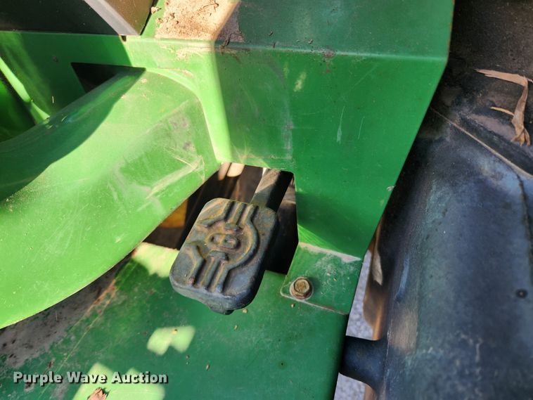 image for item JB9464 1992 John Deere 5300  MFWD tractor