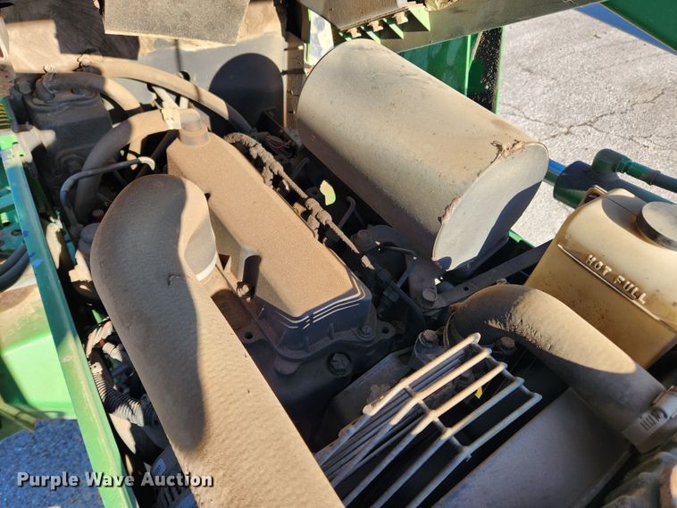 image for item JB9464 1992 John Deere 5300  MFWD tractor