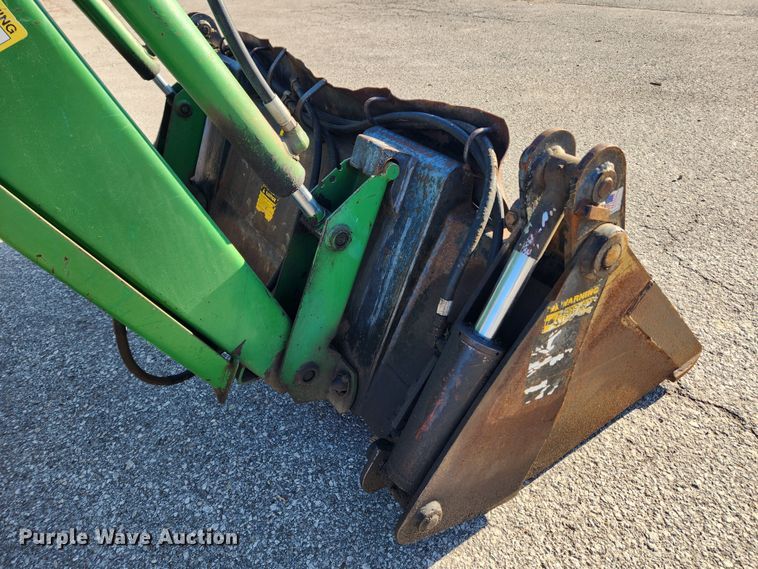 image for item JB9464 1992 John Deere 5300  MFWD tractor