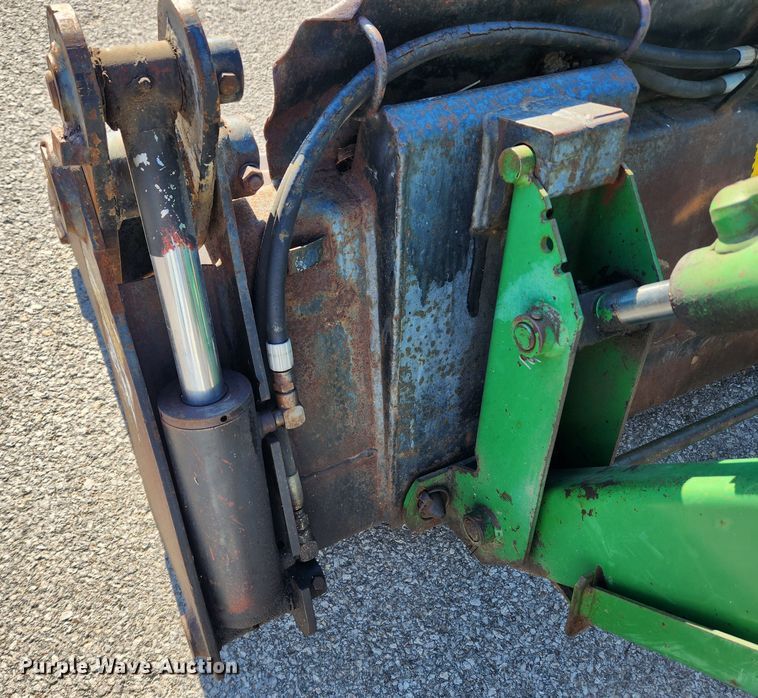 image for item JB9464 1992 John Deere 5300  MFWD tractor