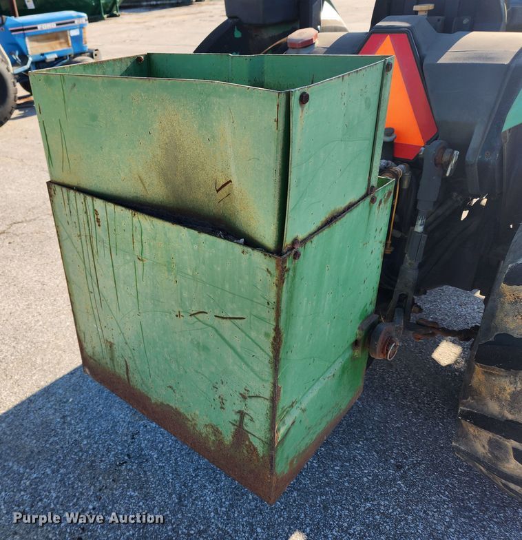 image for item JB9464 1992 John Deere 5300  MFWD tractor