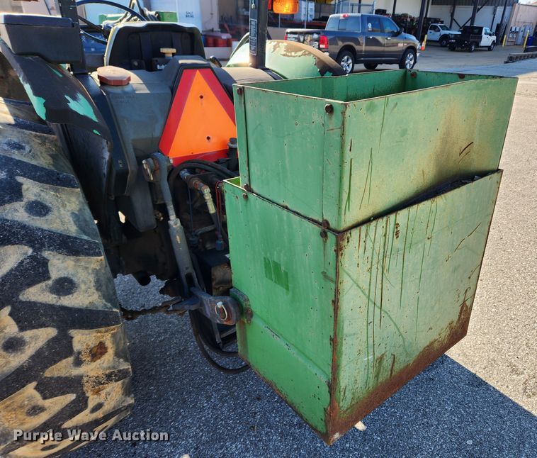 image for item JB9464 1992 John Deere 5300  MFWD tractor