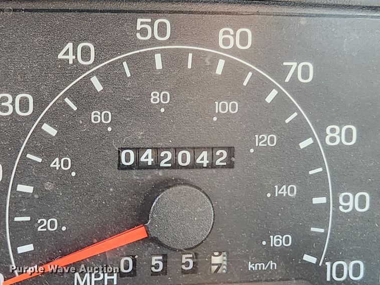 image for item JB9487 2000 Ford F350 Super Duty  SuperCab brush fire truck