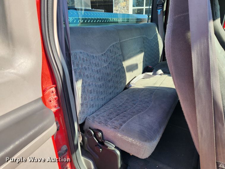 image for item JB9487 2000 Ford F350 Super Duty  SuperCab brush fire truck