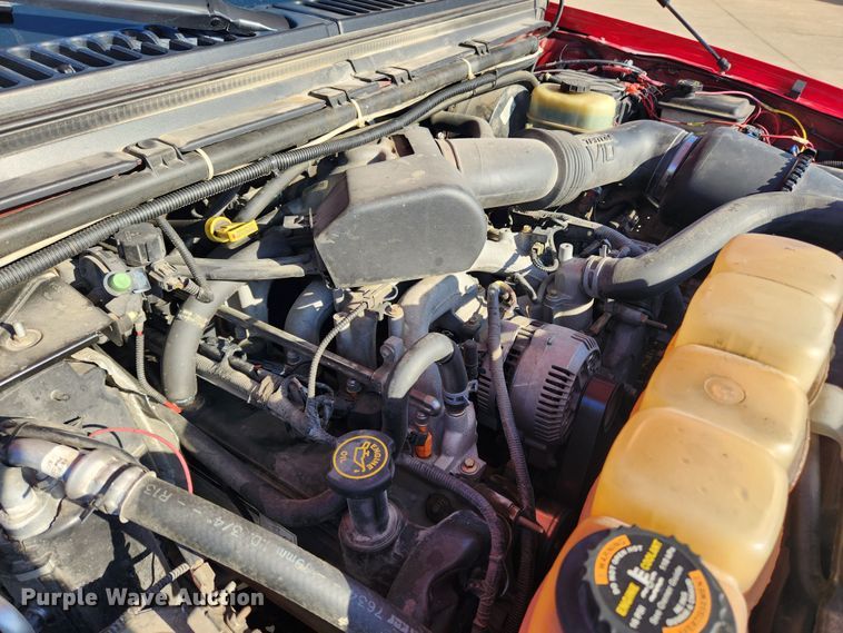 image for item JB9487 2000 Ford F350 Super Duty  SuperCab brush fire truck