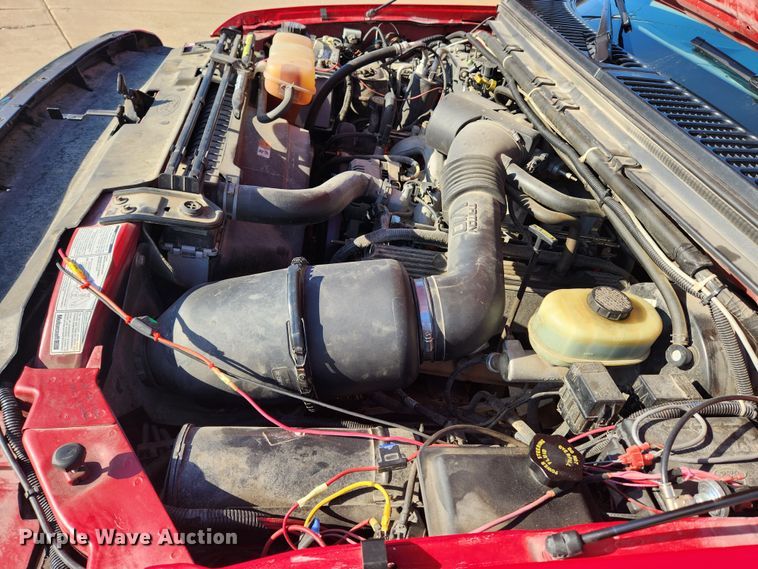 image for item JB9487 2000 Ford F350 Super Duty  SuperCab brush fire truck