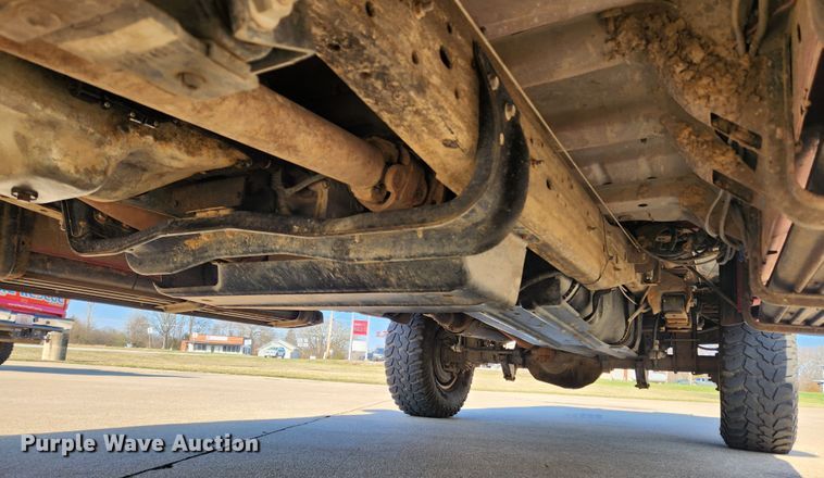 image for item JB9487 2000 Ford F350 Super Duty  SuperCab brush fire truck