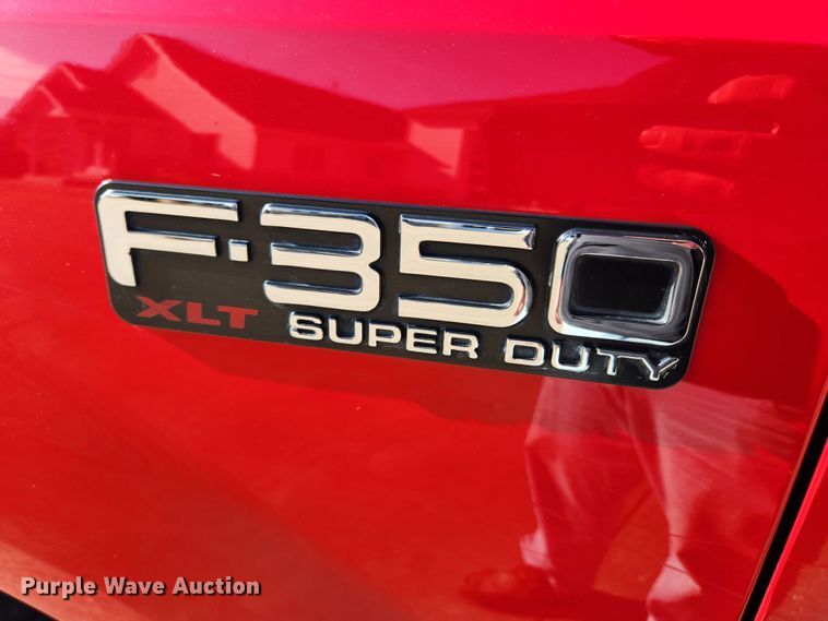 image for item JB9487 2000 Ford F350 Super Duty  SuperCab brush fire truck