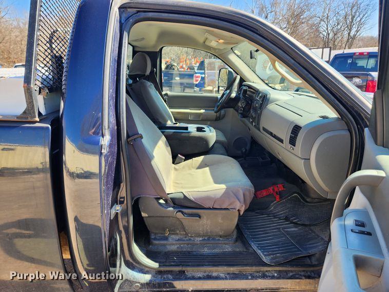 image for item JB9489 2007 Chevrolet Silverado 2500HD  pickup truck