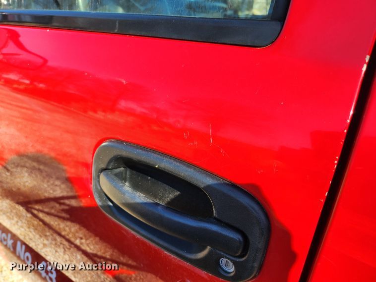 image for item JB9490 2002 Chevrolet Silverado 1500  pickup truck