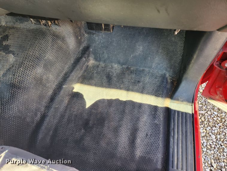 image for item JB9490 2002 Chevrolet Silverado 1500  pickup truck