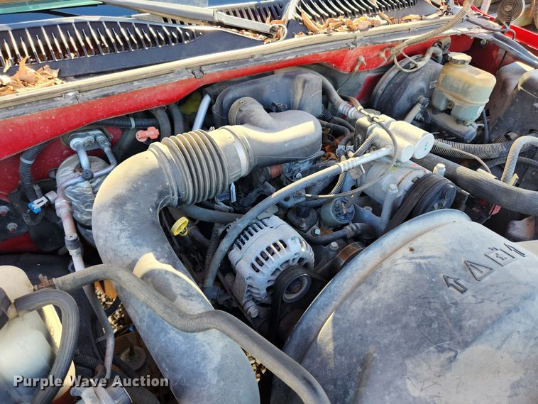 image for item JB9490 2002 Chevrolet Silverado 1500  pickup truck