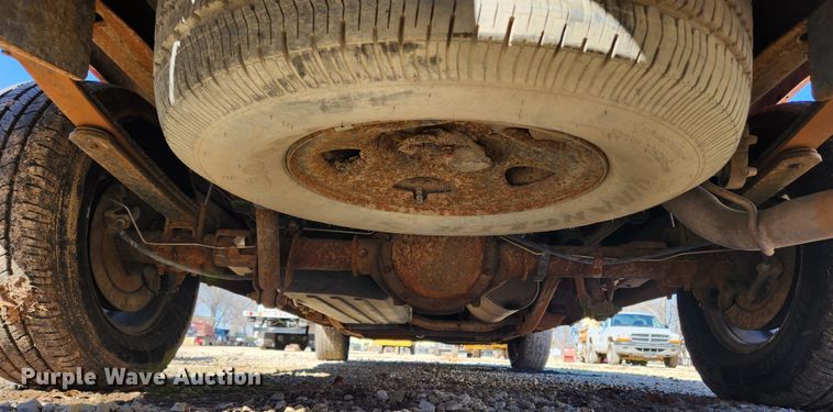 image for item JB9490 2002 Chevrolet Silverado 1500  pickup truck