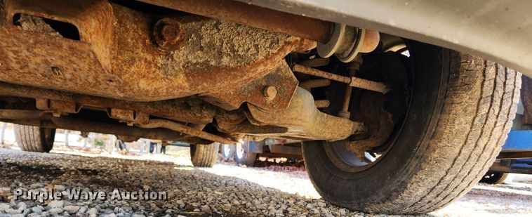 image for item JB9490 2002 Chevrolet Silverado 1500  pickup truck