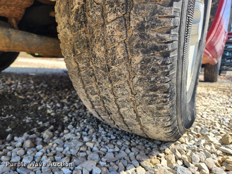 image for item JB9490 2002 Chevrolet Silverado 1500  pickup truck