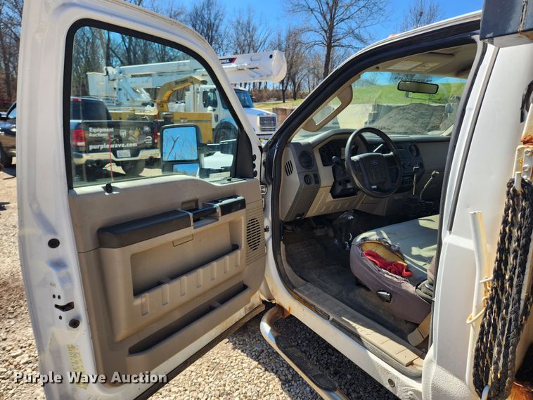 image for item JB9491 2008 Ford F350 Super Duty XL  dump bed pickup truck