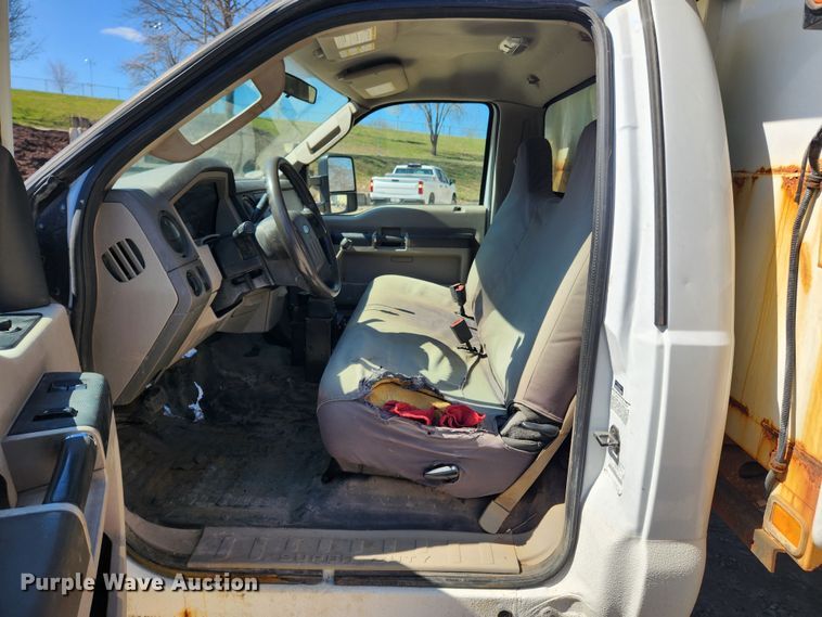 image for item JB9491 2008 Ford F350 Super Duty XL  dump bed pickup truck