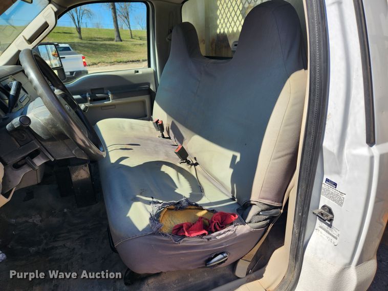 image for item JB9491 2008 Ford F350 Super Duty XL  dump bed pickup truck