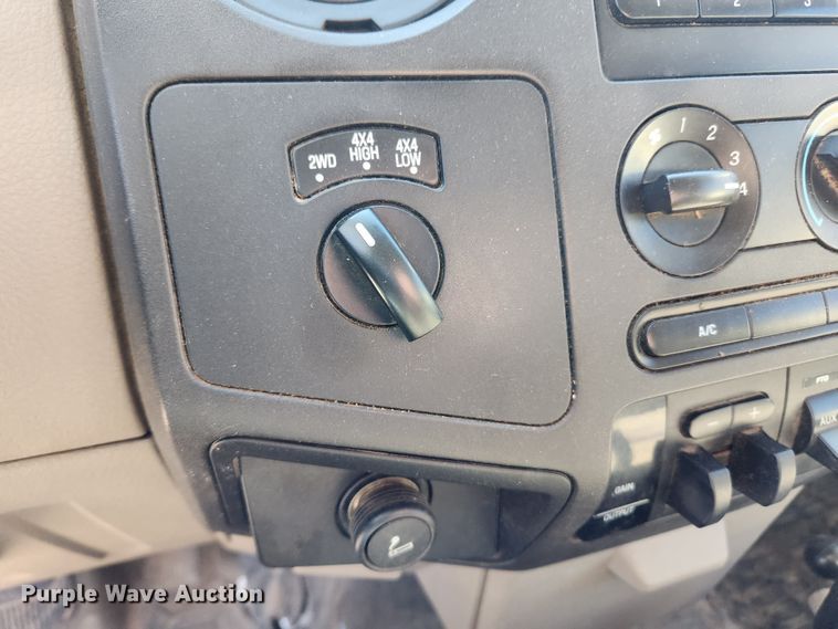 image for item JB9491 2008 Ford F350 Super Duty XL  dump bed pickup truck