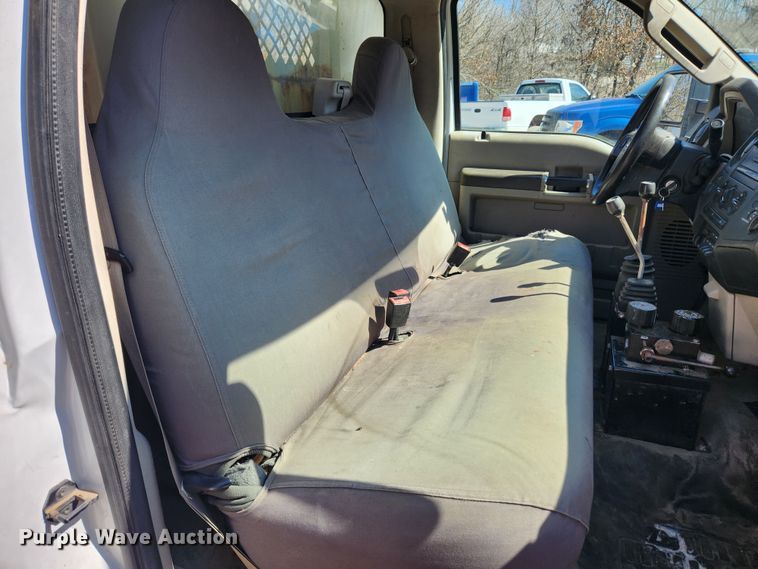 image for item JB9491 2008 Ford F350 Super Duty XL  dump bed pickup truck