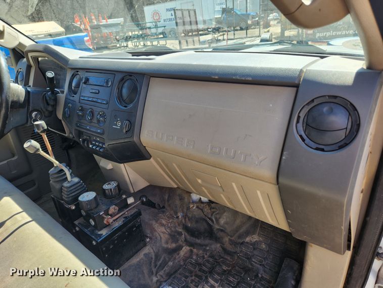 image for item JB9491 2008 Ford F350 Super Duty XL  dump bed pickup truck