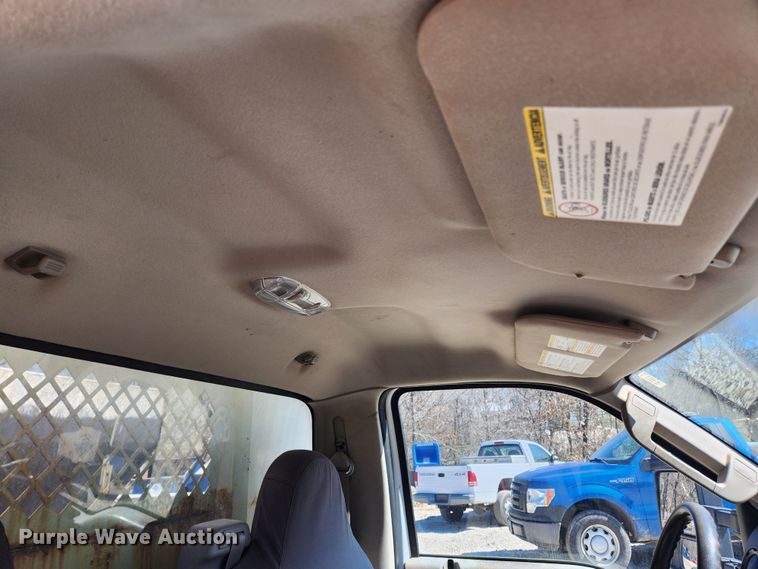 image for item JB9491 2008 Ford F350 Super Duty XL  dump bed pickup truck