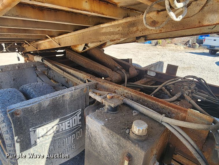 image for item JB9491 2008 Ford F350 Super Duty XL  dump bed pickup truck