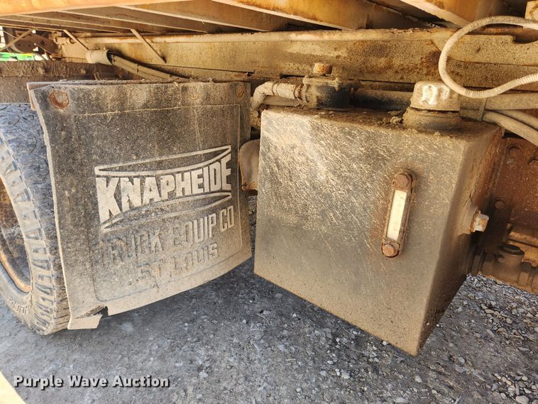 image for item JB9491 2008 Ford F350 Super Duty XL  dump bed pickup truck