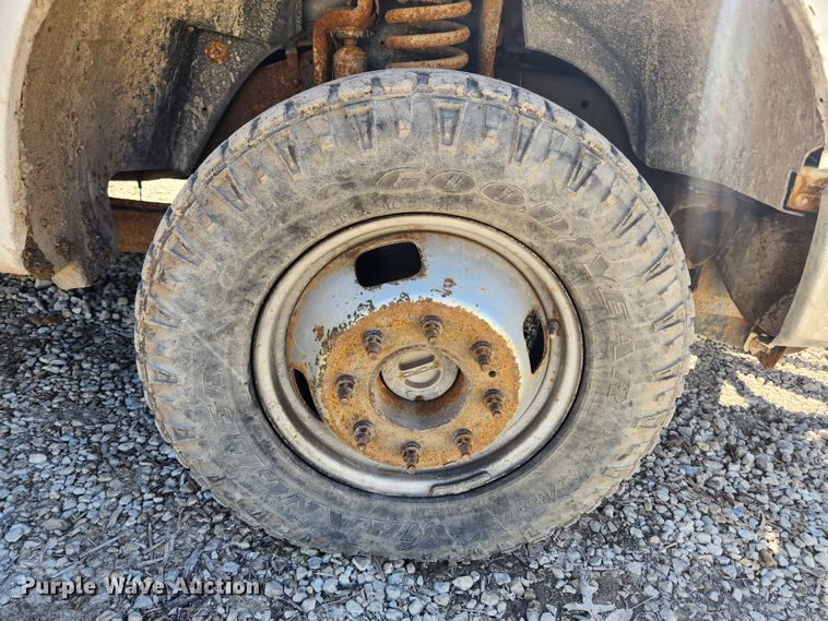 image for item JB9491 2008 Ford F350 Super Duty XL  dump bed pickup truck