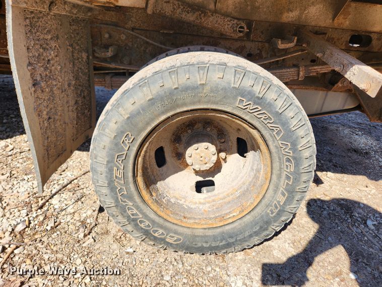 image for item JB9491 2008 Ford F350 Super Duty XL  dump bed pickup truck