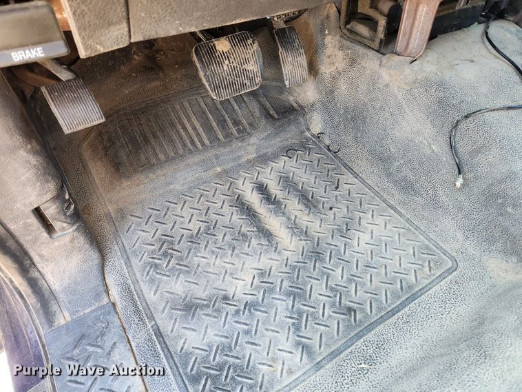 image for item JB9492 2011 Ford F150 XL  pickup truck