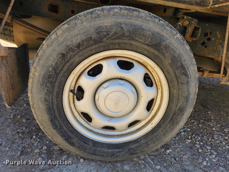 image for item JB9492 2011 Ford F150 XL  pickup truck