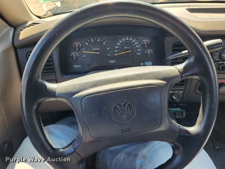 image for item JB9493 2001 Dodge Dakota  pickup truck