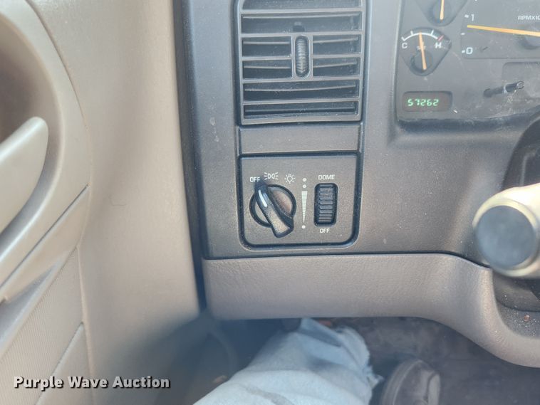 image for item JB9493 2001 Dodge Dakota  pickup truck