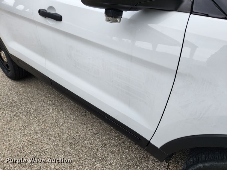 image for item JB9501 2017 Ford Explorer Police Interceptor  SUV