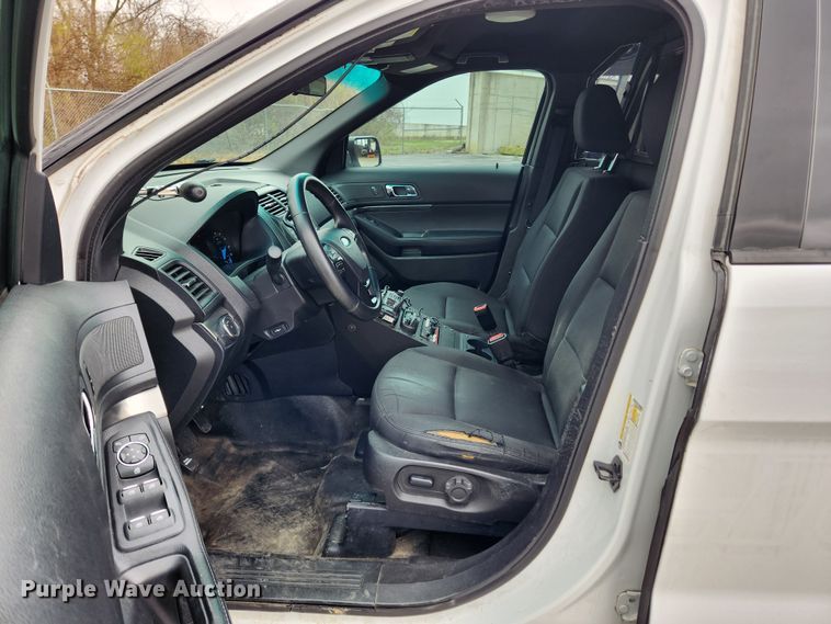 image for item JB9501 2017 Ford Explorer Police Interceptor  SUV