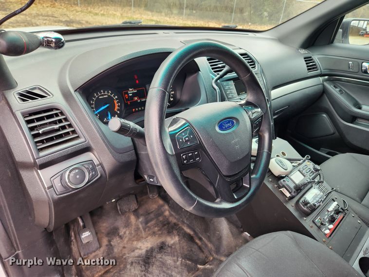 image for item JB9501 2017 Ford Explorer Police Interceptor  SUV