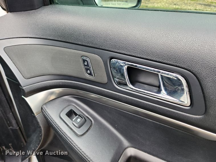 image for item JB9501 2017 Ford Explorer Police Interceptor  SUV