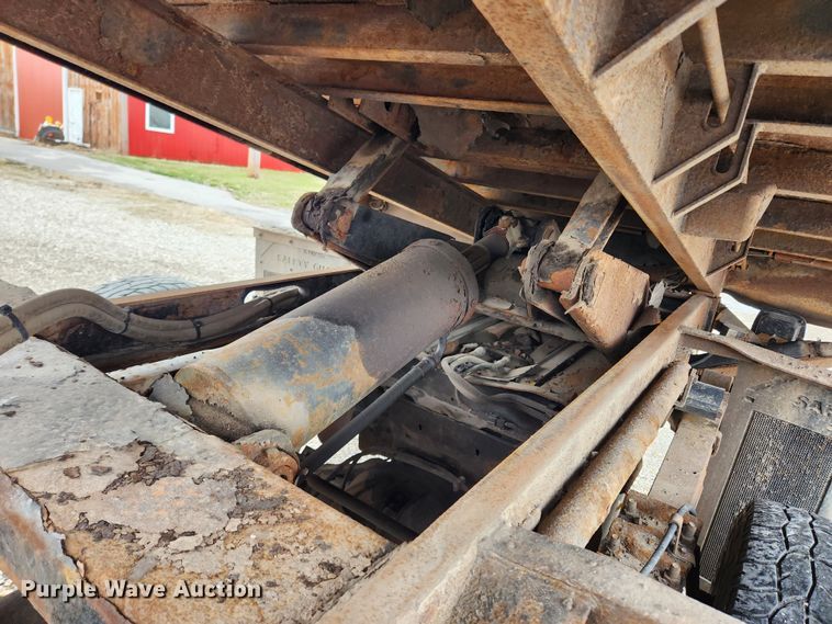 image for item JB9502 2009 Ford F350 Super Duty XL  dump bed pickup truck