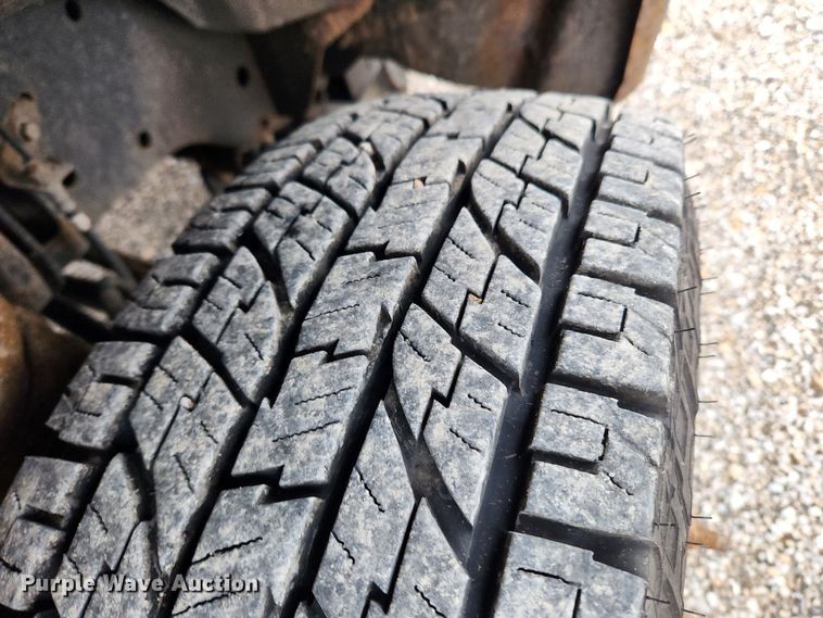 image for item JB9502 2009 Ford F350 Super Duty XL  dump bed pickup truck