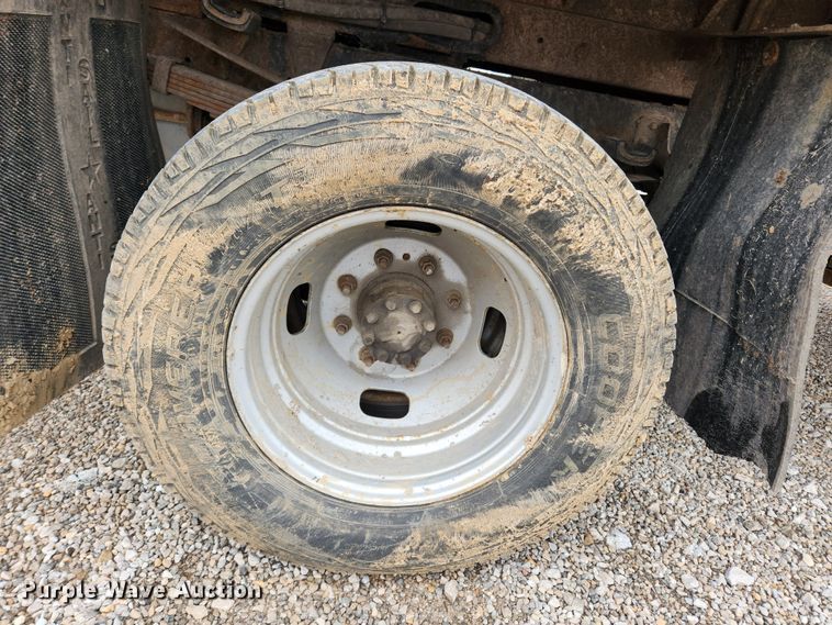 image for item JB9502 2009 Ford F350 Super Duty XL  dump bed pickup truck