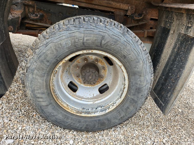 image for item JB9502 2009 Ford F350 Super Duty XL  dump bed pickup truck