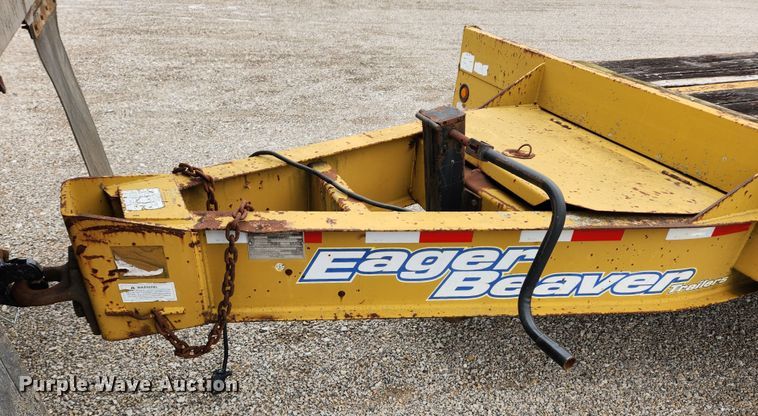 image for item JB9503 2006 Eager Beaver 10HDB-PT  equipment trailer