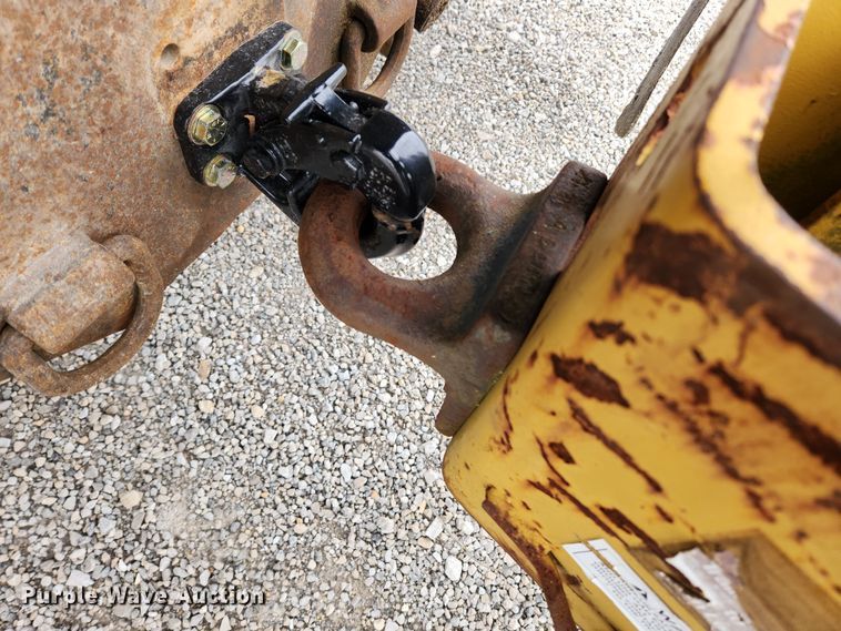 image for item JB9503 2006 Eager Beaver 10HDB-PT  equipment trailer