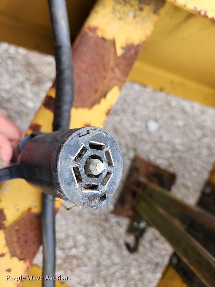 image for item JB9503 2006 Eager Beaver 10HDB-PT  equipment trailer