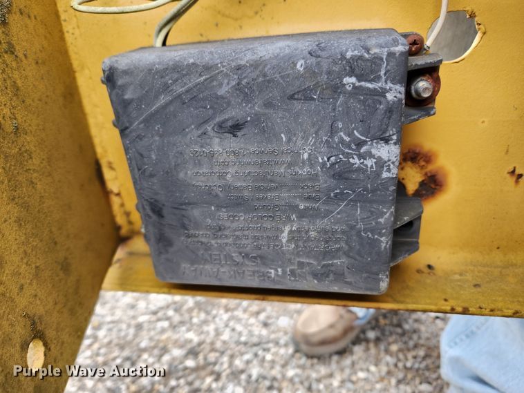 image for item JB9503 2006 Eager Beaver 10HDB-PT  equipment trailer